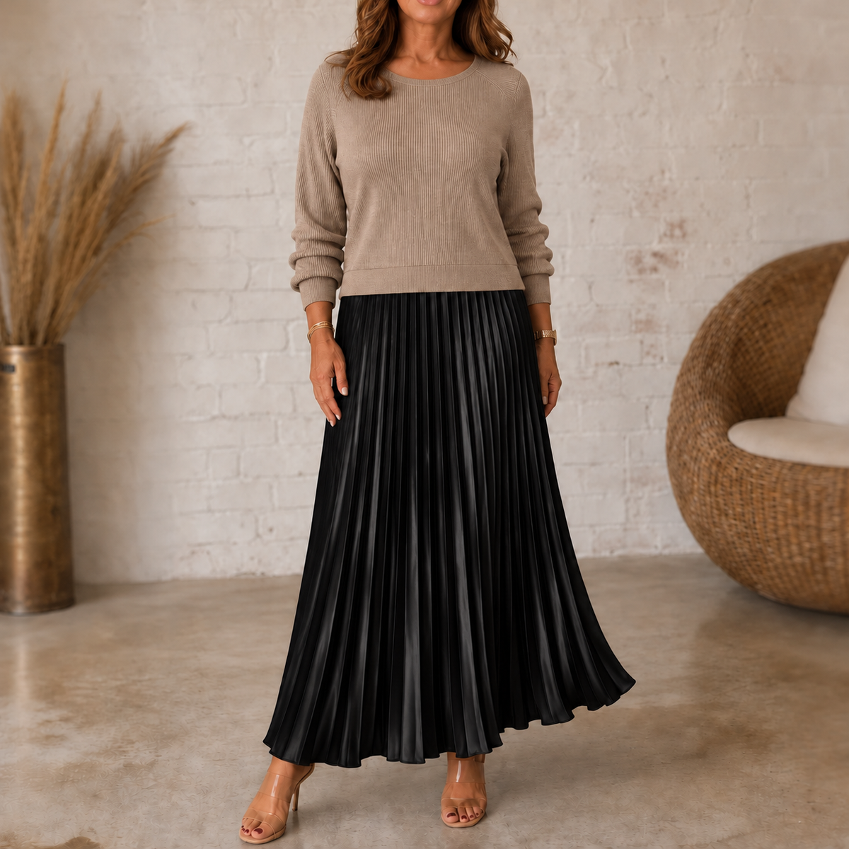 Bodicea – Sweater-Bodice Pleated Maxi Dress