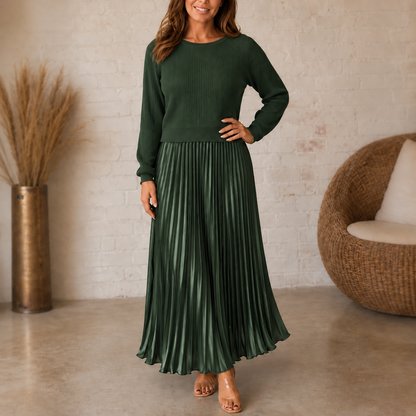 Bodicea – Sweater-Bodice Pleated Maxi Dress